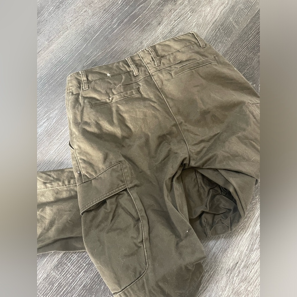 Talula Aritzia Cargo Mid Rise Military Army Green Pants 100% cotton size 2 - Picture 6 of 8